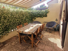 Pavillon lumineux avec terrasse à 500m de la plage, parking sécurisé, 6 couchages - FR-1-732-52